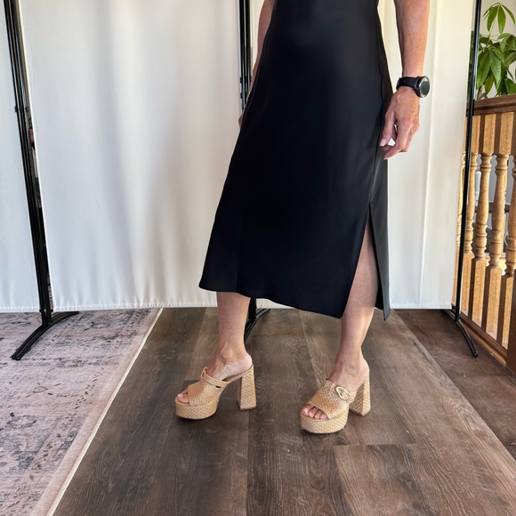 LaRoude raffia Platform Sandals - Picture 2 of 5